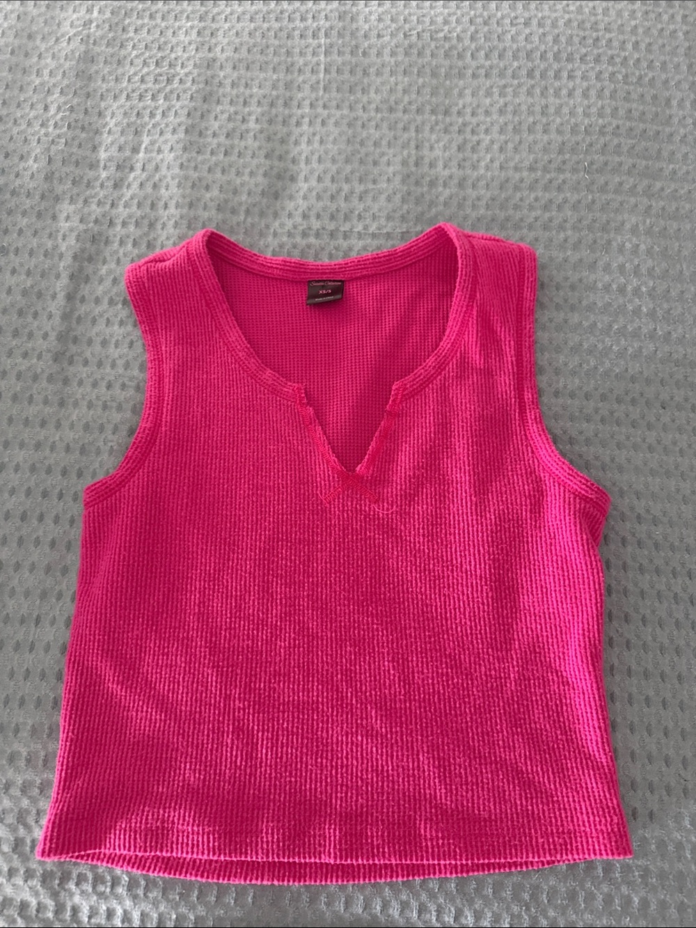 Women's Bright Fuchsia Sleeveless Knit Tank Top Worn Once